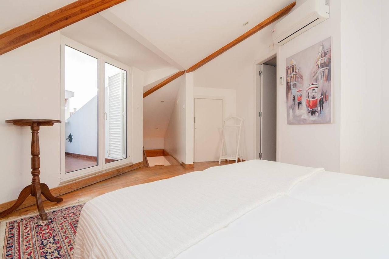 Renovated Apartments In Central Lisbon Exterior photo
